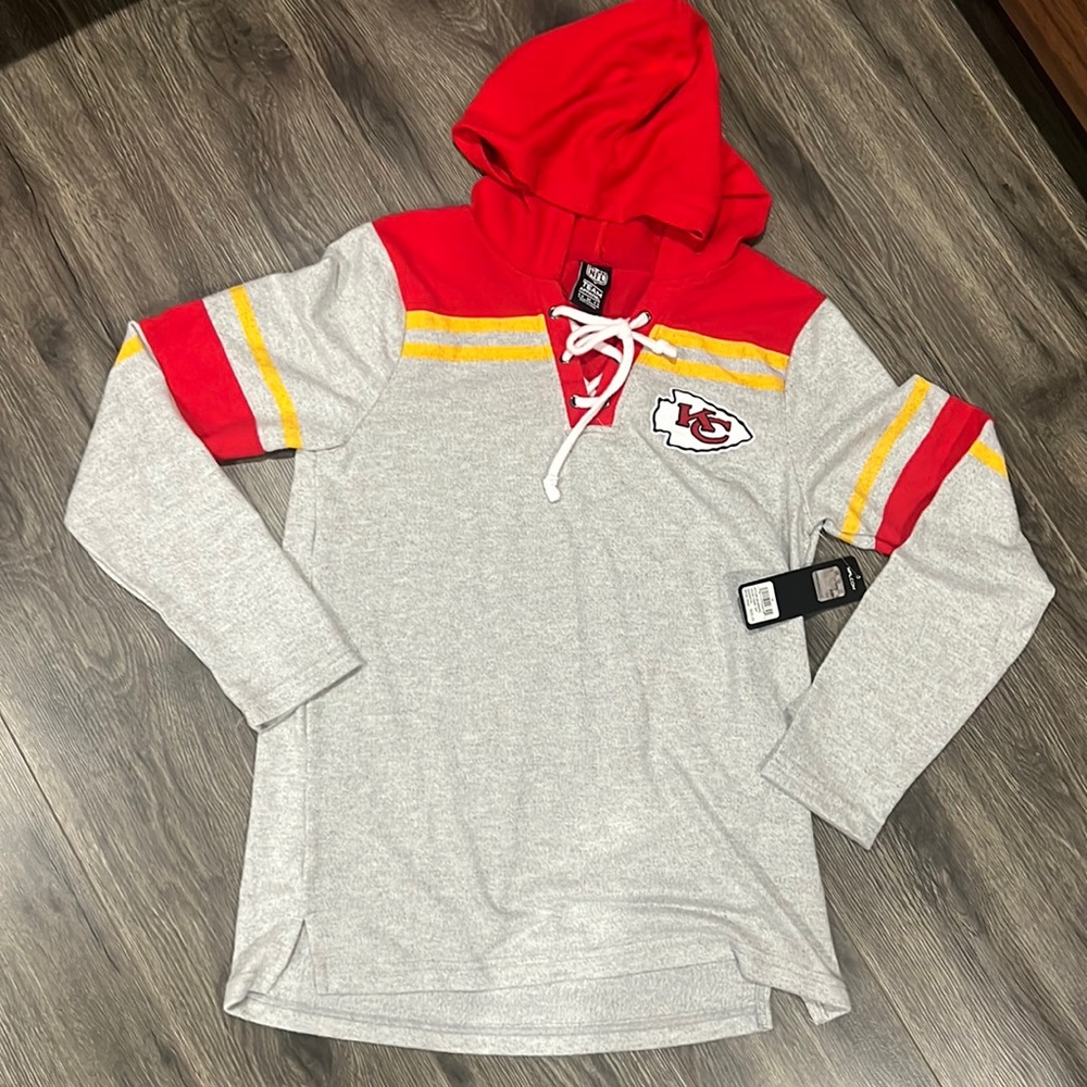 Kansas City chiefs long sleeve t shirt /  light sweater